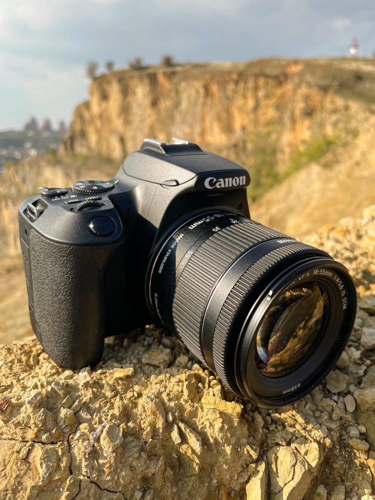 Canon-250D-4