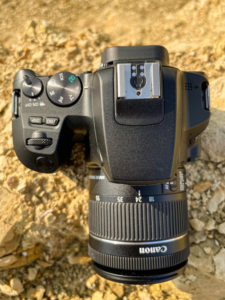 Canon-250D-6